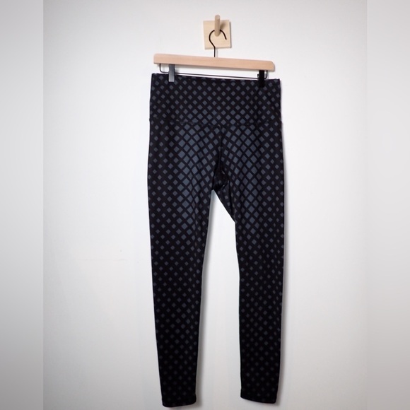 The North Face Women’s Black and Gray Diamond Print Flashdry Leggings size L - Picture 1 of 12